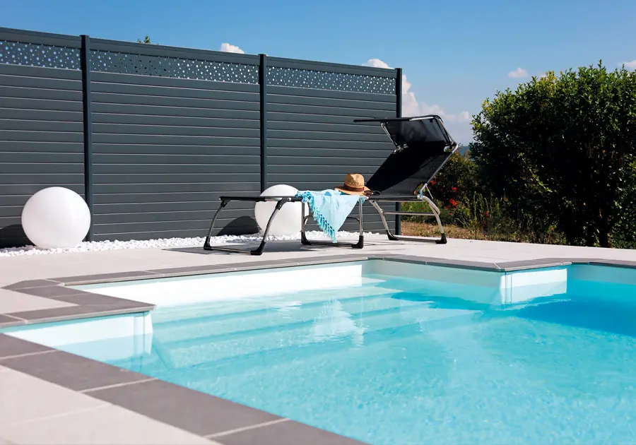 Gartenpool mit individueller Pooltreppe